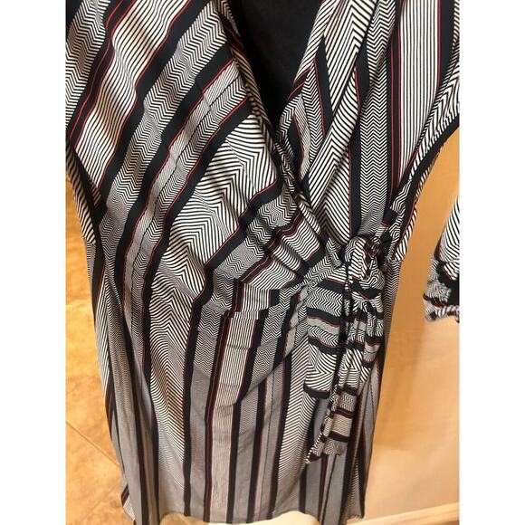 Liz Claiborne Women's Career Wrap Dress Size 8 - Picture 3 of 7